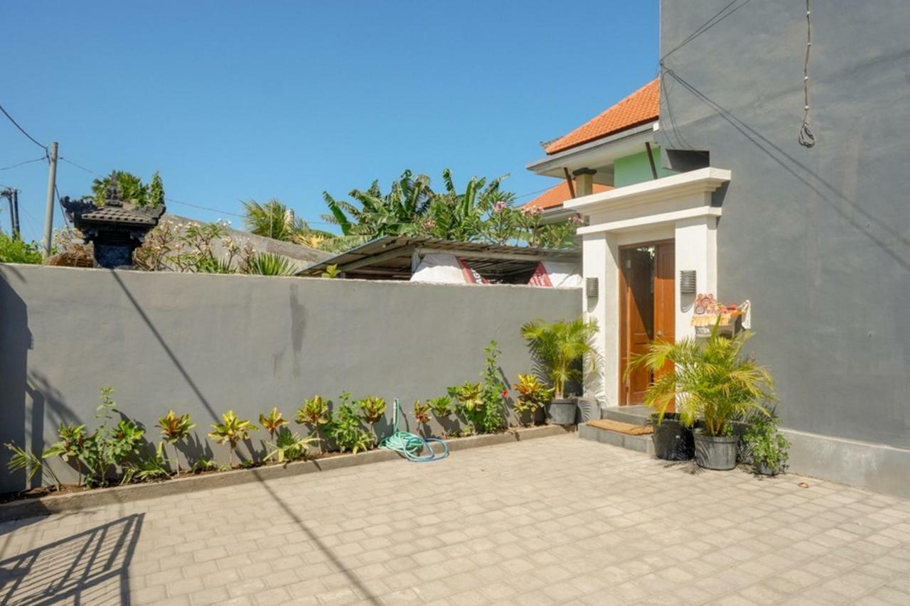 Reddoorz Near Mertasari Beach Denpasar Exteriör bild