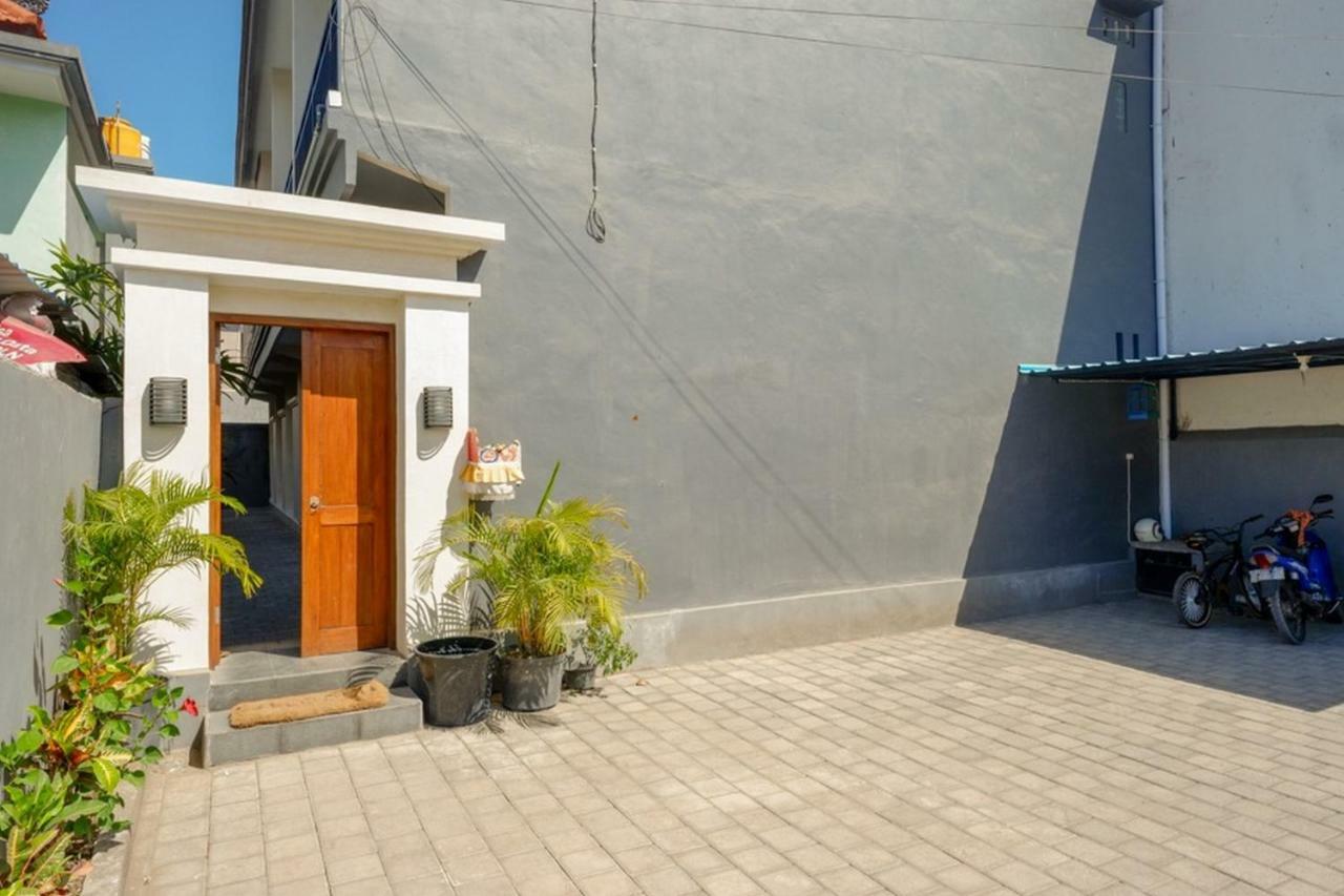 Reddoorz Near Mertasari Beach Denpasar Exteriör bild